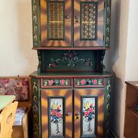 Credenza stile tirolese