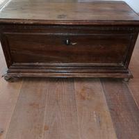 Elegante cassapanca in legno massello