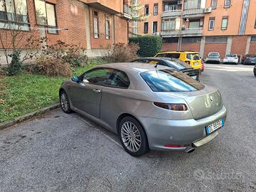 Alfa Romeo GT 1.9 JTDM