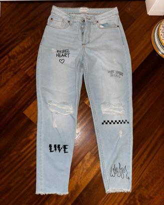 Jeans Terranova 42 con scritte/strappi donna