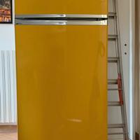 Frigorifero giallo