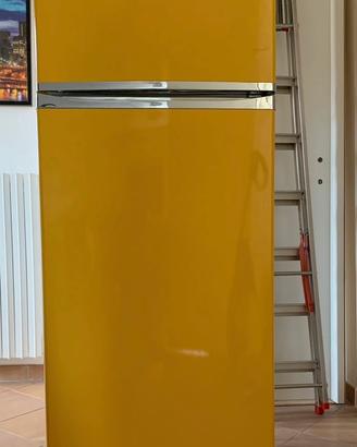 Frigorifero giallo