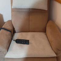 Poltrona relax a 2 motori.