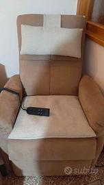 Poltrona relax a 2 motori.