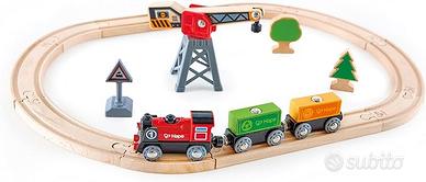 Hape Pista con trenino a batteria e gru