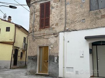 MONOLOCALE A POZZILLI