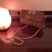 Pochette estiva in rafia fatta a mano