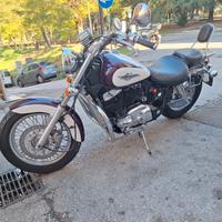 Moto HONDA SHADOW VT 1100 CUSTO