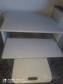 tavolino più sgabello per computer 