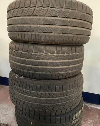 Pneumatici 245/40 r18