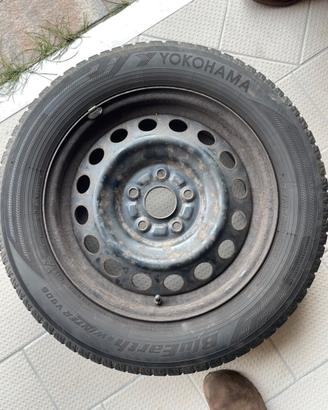 4 cerchi in ferro con gomme invernale al 50%