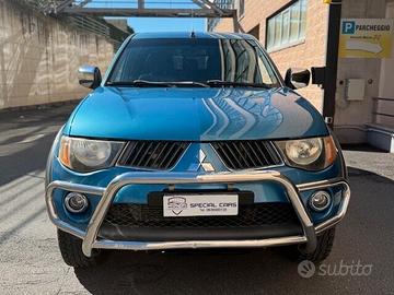 Mitsubishi L200 2.5 DI-D Doppia Cabina Automatica/