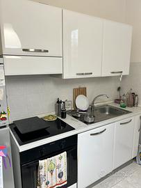 Cucina bianca laccata