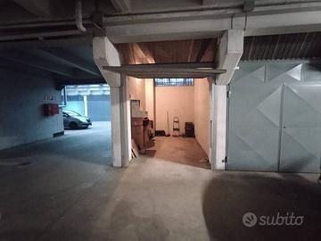 Box / Garage di 12 m² a Torino