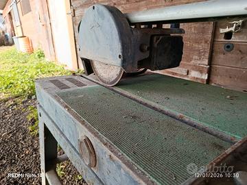 Taglia mattonelle elettrica