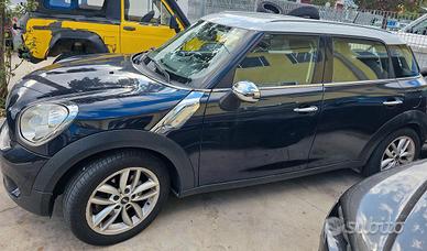 Mini Cooper Countryman 2.0 cambio automatico