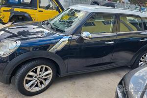 Mini Cooper Countryman 2.0 cambio automatico