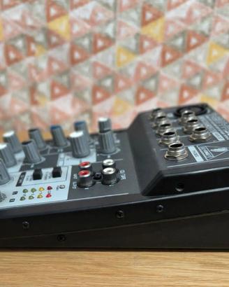 Mixer Behringer Xenyx 502 - NO alimentatore