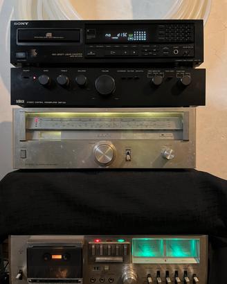 Sony CDP-790, Fisher CR-5122,  Seleco SMP-200