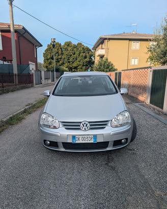 Golf 5 Trendline 1.6 - 105cv