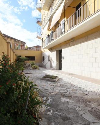 3 LOCALI A ROMA