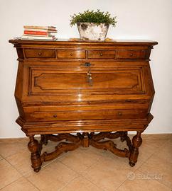 Bureau in noce massello