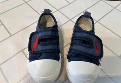 Scarpe da ginnastica per un ragazzo