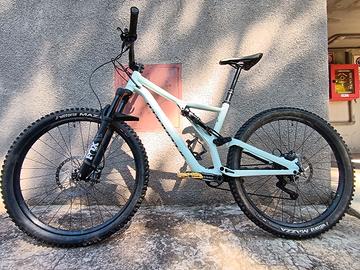 Stumpjumper
 specialized
 2019   taglia L