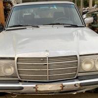 Mercedes 240D W123 per ricambi (2a)