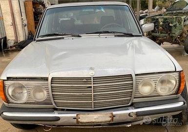 Mercedes 240D W123 per ricambi (2a)