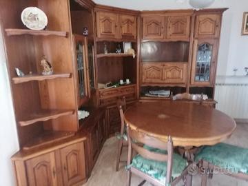 Soggiorno in legno massello anni '80-'90