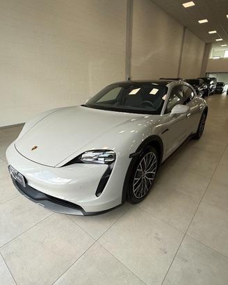 PORSCHE Taycan 4 Cross Turismo