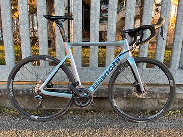 CICLI BIANCHI E-ROAD