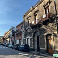 5 LOCALI A GIARRE