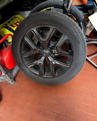 4 cerchi+4 gomme 4 stagioni da 18 per Jeep Renegad