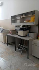 Attrezzature per laboratorio di analisi