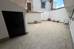 3 LOCALI A MARANO DI NAPOLI