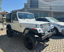 Jeep Wrangler 2.5 Laredo GPL