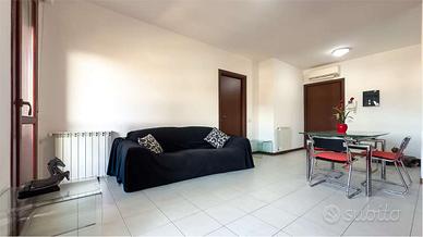 Bilocale con ripostiglio al sesto piano