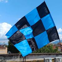 bandiera a scacchi  nerazzurri 