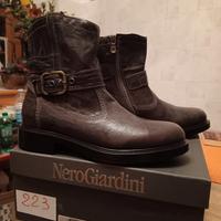 Stivaletti NeroGiardini 38 nuovi