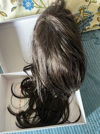 Parrucca toupet donna in fibra sintetica o capelli