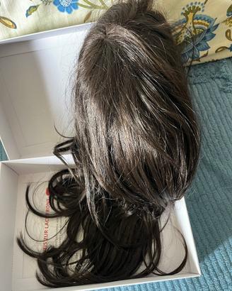 Parrucca toupet donna in fibra sintetica o capelli