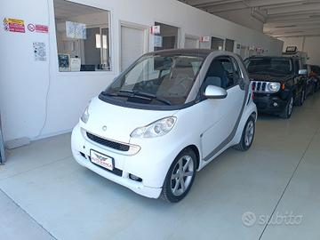Smart ForTwo 1000 52 kW MHD coupé passion