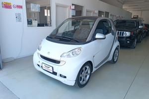 Smart ForTwo 1000 52 kW MHD coupé passion
