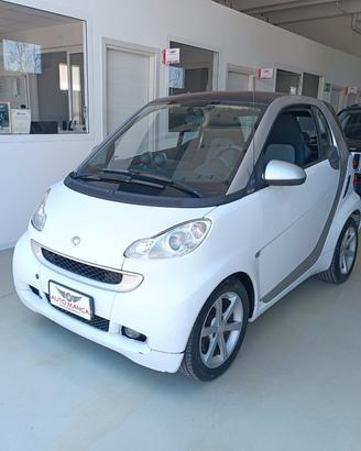 Smart ForTwo 1000 52 kW MHD coupé passion