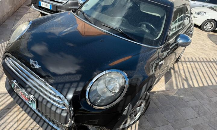 Mini cooper 5 porte 1.5 diesel ok neopatentati