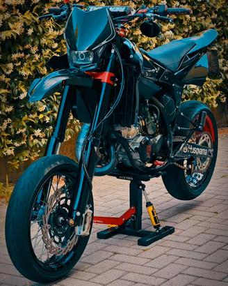 Husqvarna sm 125 (144) 2009