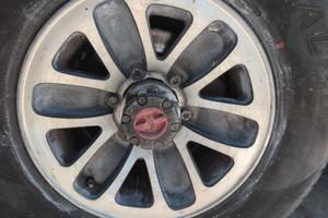 cerchi in lega sei fori Toyota 15 pollici