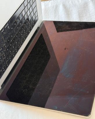 Macbook pro 16 m1